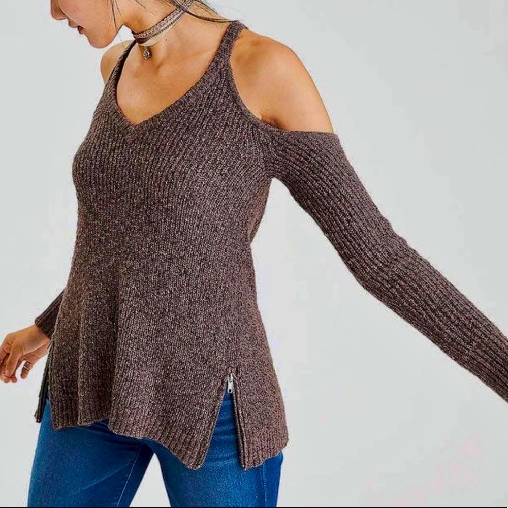 AEO cold shoulder pullover sweater